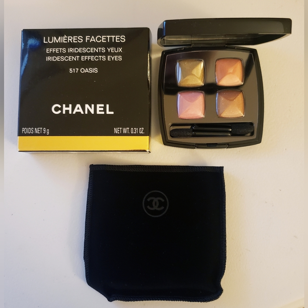 CHANEL Iridescent effects Eyes